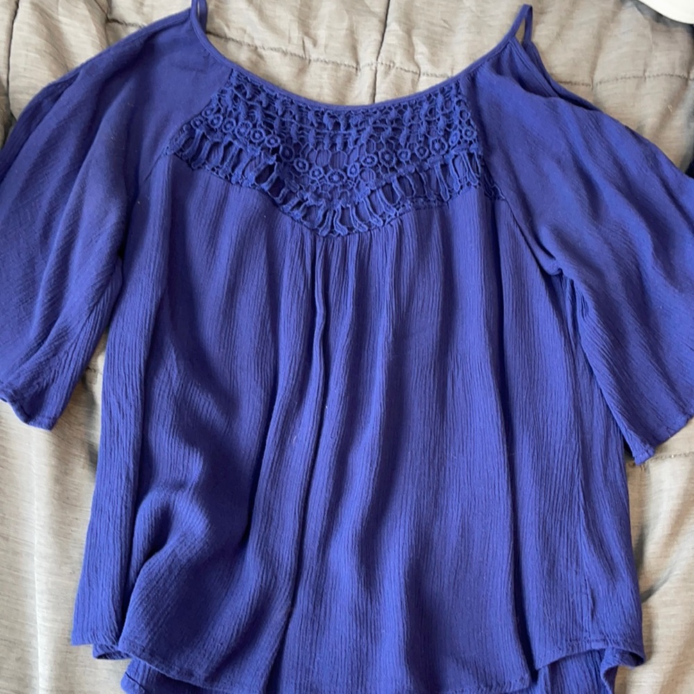For the shoulder navy blue blouse!